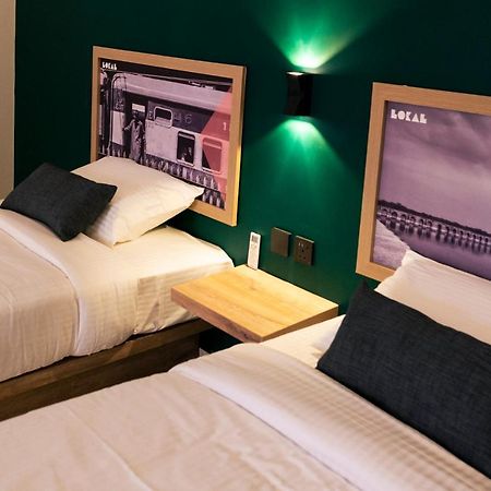 Lokal Rooms X Gulberg Lahore Esterno foto