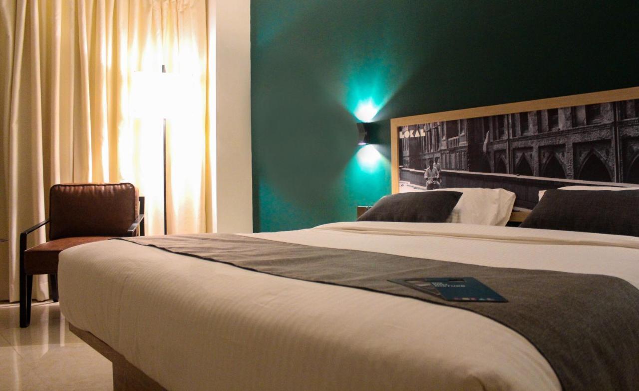Lokal Rooms X Gulberg Lahore Esterno foto