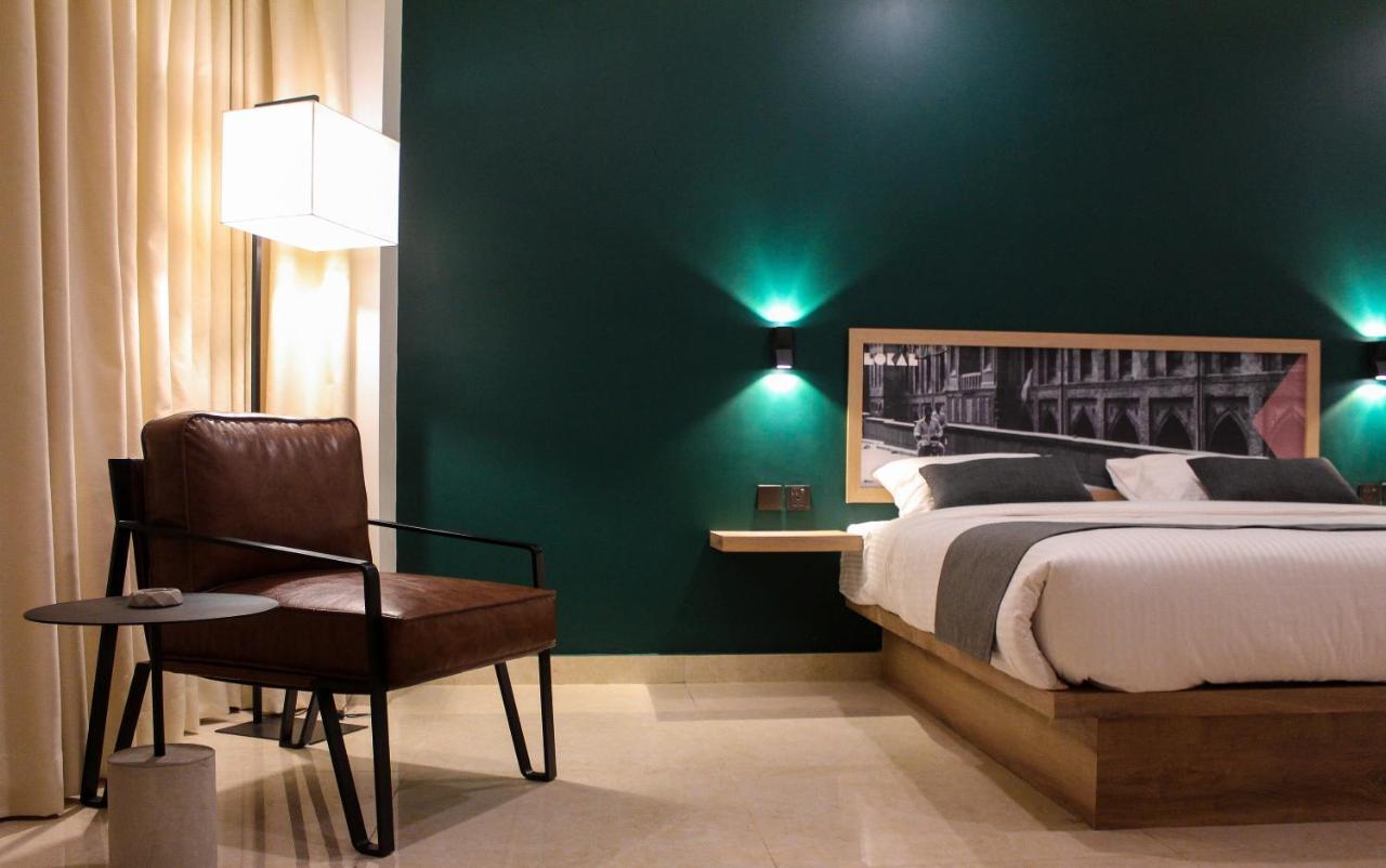 Lokal Rooms X Gulberg Lahore Esterno foto