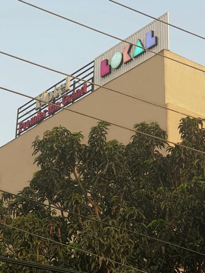 Lokal Rooms X Gulberg Lahore Esterno foto